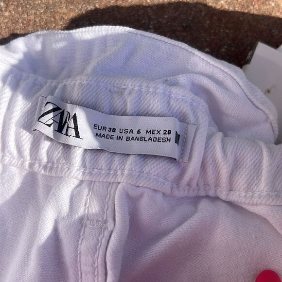 Zara Size 6 BRAND NEW - High Waisted White Jean Shorts - Picture 2 of 4